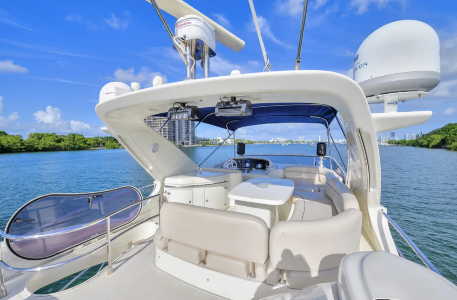 Azimut DolceVita II lounge